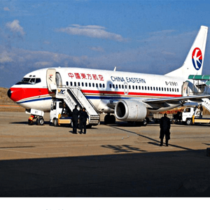 张孝航空货运航空快运业稳步发展的原因是什么？